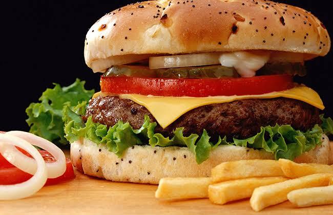 Makanan Porsi Jumbo, Cocok untuk Berbuka Sekeluarga