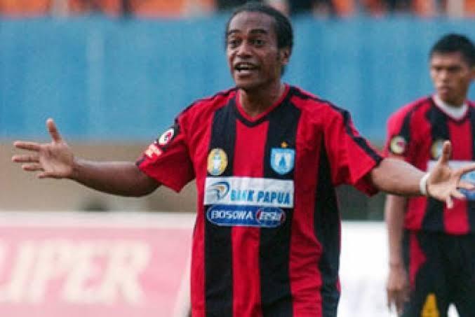 Starting XI Persipura Jayapura yang menjuarai liga 2005 Dan Nasibnya Kini