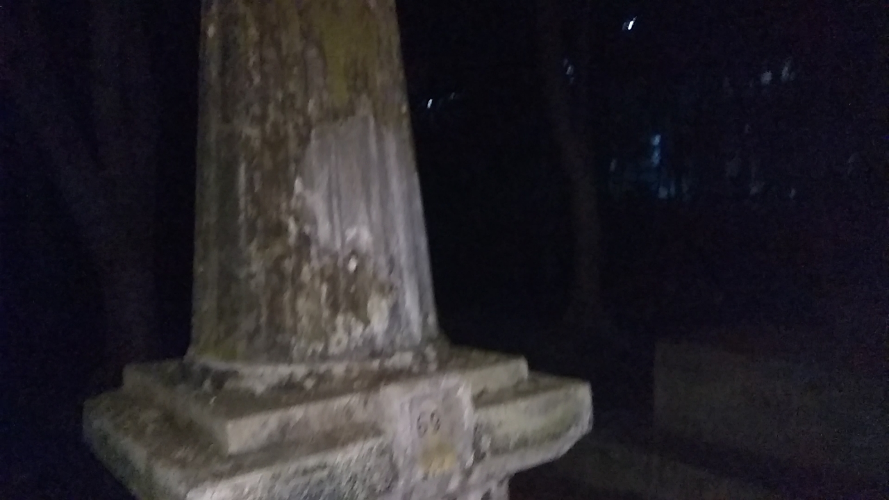 &#91;Misteri&#93; Makam Belanda &quot;Kerkhof Istana Landa&quot;