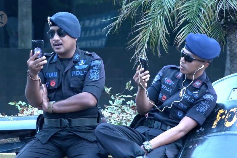 Gadget Sebagai Sarana Hiburan dan Silaturahmi, Masa Pandemi Virus di Bulan Ramadhan!
