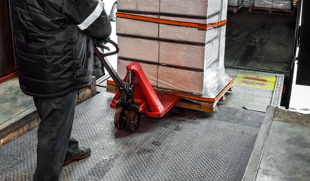 Faktor penentu harga kiriman paket barang, cargo