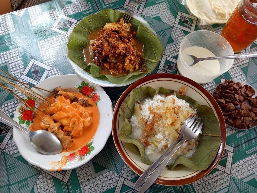 5 Rekomendasi Warung Sate Serepeh Khas Rembang, Bikin Kangen Pulang Kampung!