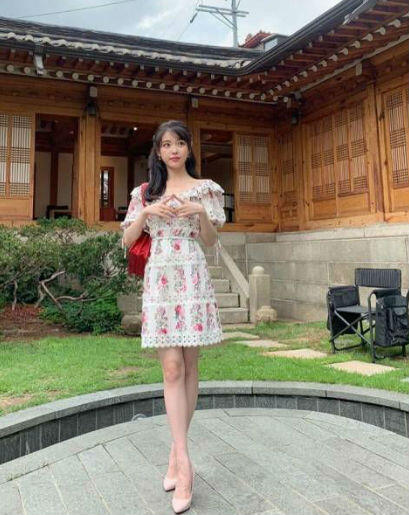 9 OOTD Dress &amp; Rok Ala IU, Referensi Untuk Kamu Yang Bertubuh Mungil