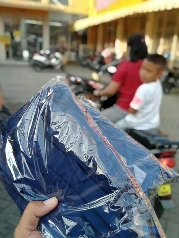 Bagi-bagi Masker Di Tengah Pandemi