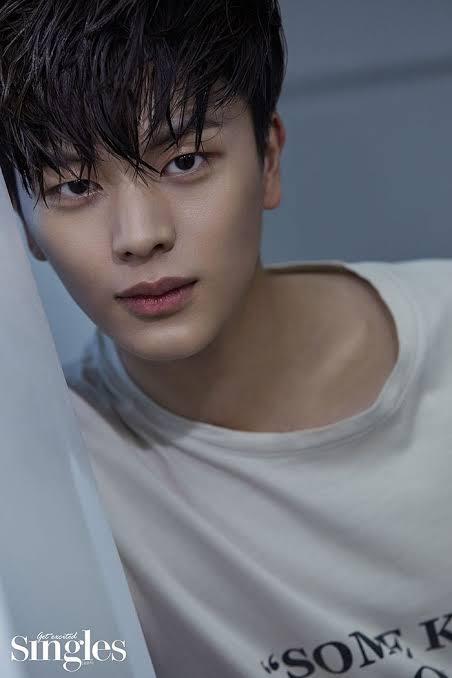 Bakal Wamil Minggu Depan, Yook Sungjae 'BTOB' Pamitan pada Penggemar