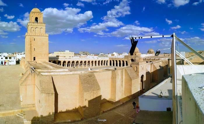 FOTO: Ada di Tunisia, Ini Masjid Pertama di Benua Afrika