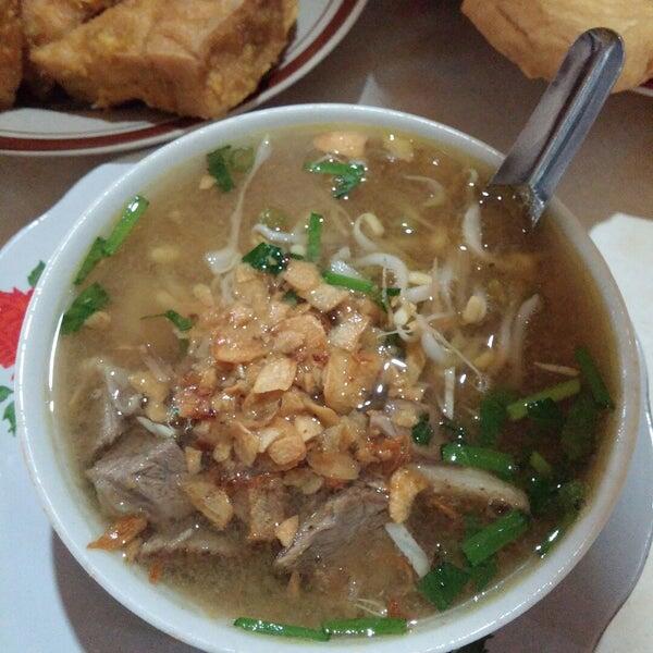 7 Rekomendasi Warung Soto Kerbau Khas Kudus, Bikin Kangen Pulang Kampung!