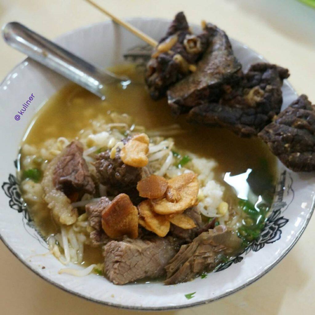 7 Rekomendasi Warung Soto Kerbau Khas Kudus, Bikin Kangen Pulang Kampung!