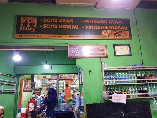 7 Rekomendasi Warung Soto Kerbau Khas Kudus, Bikin Kangen Pulang Kampung!