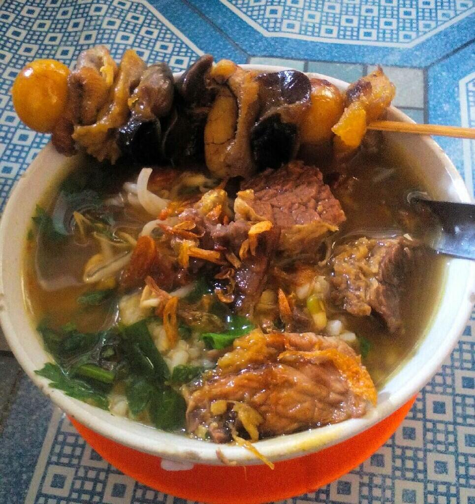 7 Rekomendasi Warung Soto Kerbau Khas Kudus, Bikin Kangen Pulang Kampung!