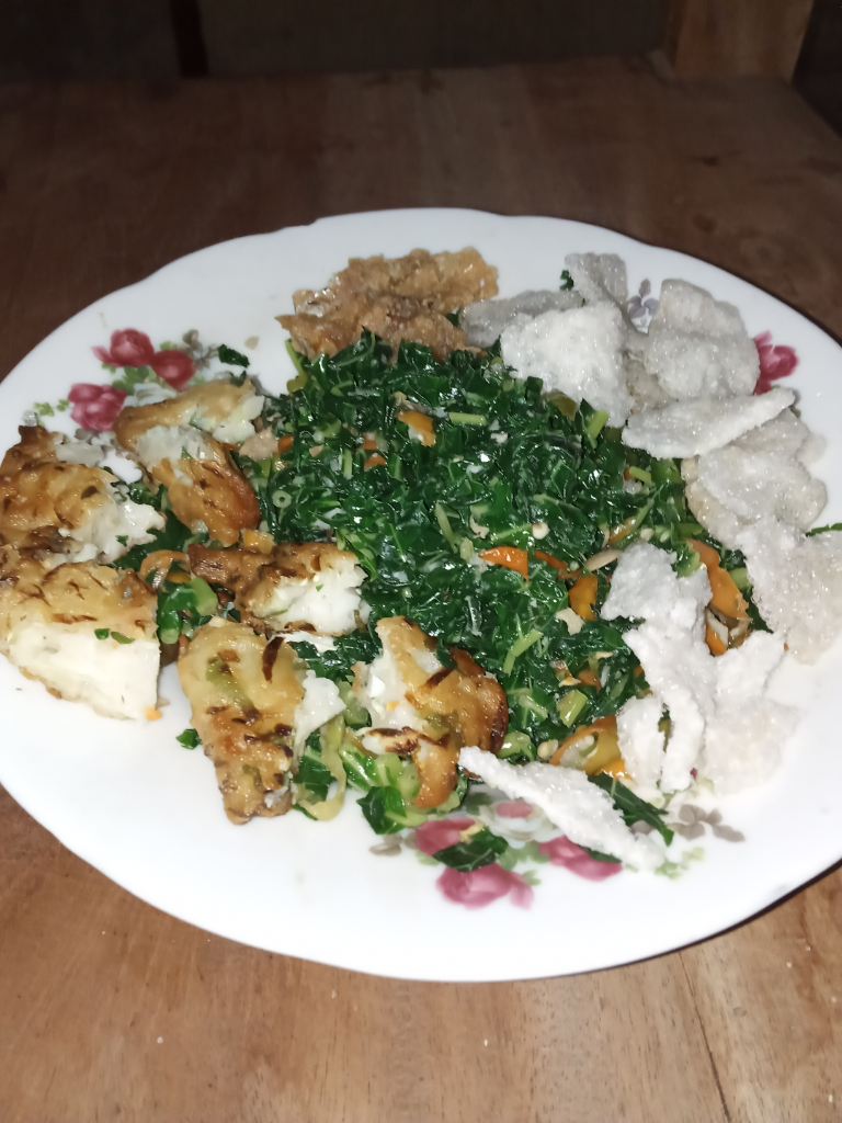 Menu Buka Puasa dengan Daun Jamu