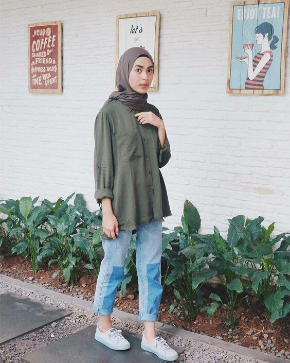 7 Trik Padu-Padan Baju Lebaran dengan CELANA JEANS yang Stylish, Tapi Tetap Sopan.
