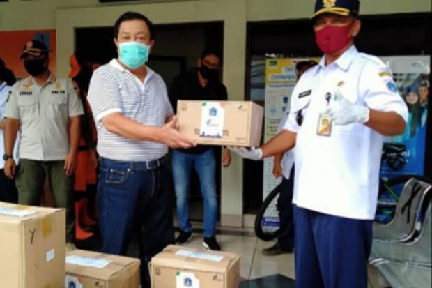 Pemprov DKI Sebar 97.410 Masker untuk Warga Cipinang