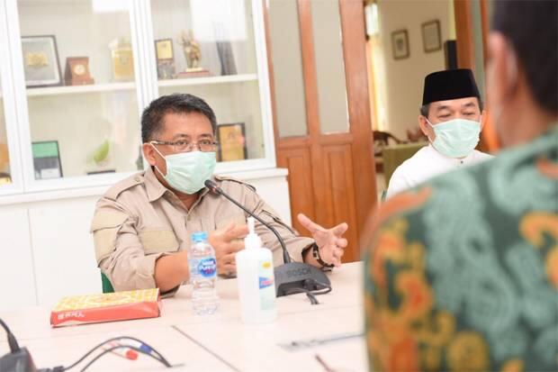 PKS: Maaf Pak Jokowi, Apa Makna 'Berdamai dengan Covid-19'