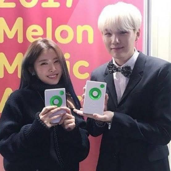 Gara-gara Screenshot Lagu 'eight', Suran dan Suga 'BTS' Digosipin Pacaran (Lagi)
