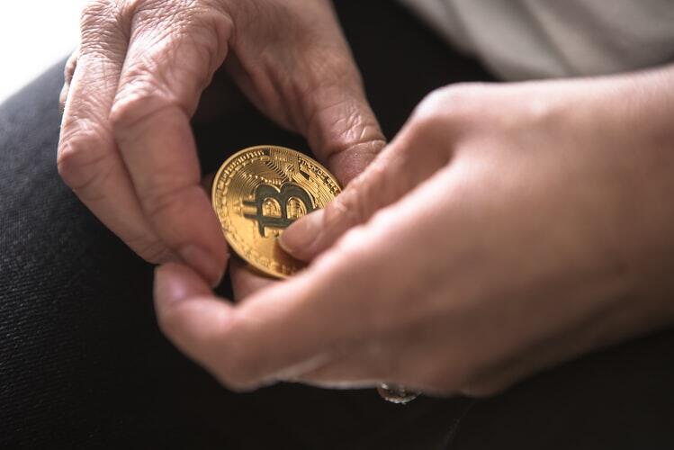 Harga Meroket Menjelang Bitcoin Halving Day, Saat yang Tepat Untuk Beli Bitcoin?