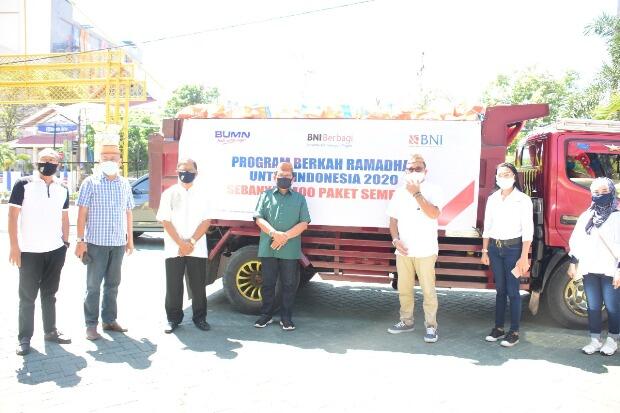 BNI Beri Bantuan 400 Paket Sembako ke Pemkot