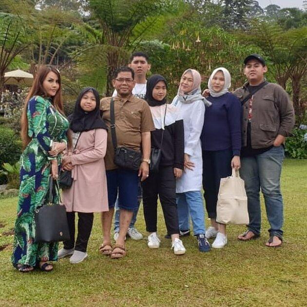 Enggak Sangka, Liat Sendiri Potret Istri kedua dan Istri Pertama, Ternyata Dia