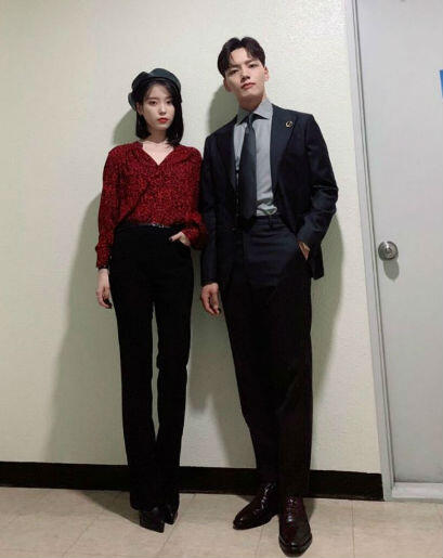 10 Gaya OOTD Couple Unik Ala Man Wol &amp; Chan Sung ‘Hotel Del Luna’