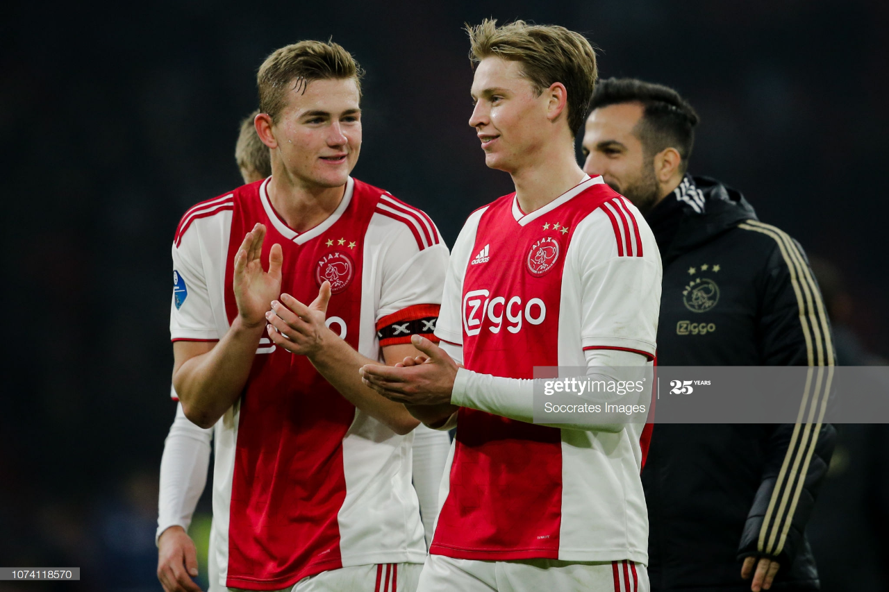 Van de Saar: Tidak Ada Potongan Harga untuk Donny Van de Beek!