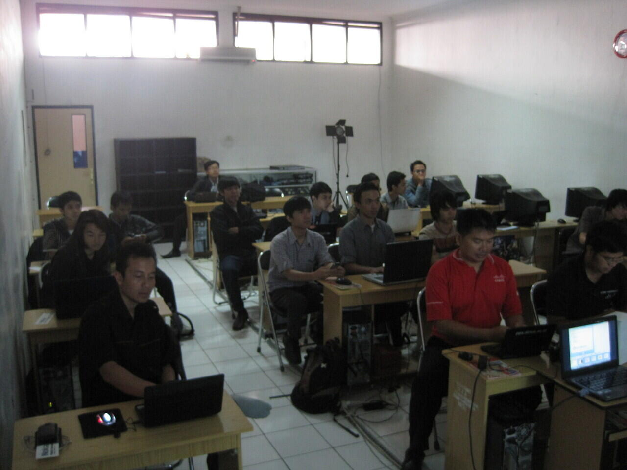 Kuliah Gratis Disini Aja