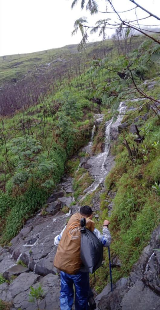 Trip Santai - Pelarian ke Puncak Gunung Sumbing (Hasil Photo yang tertunda)