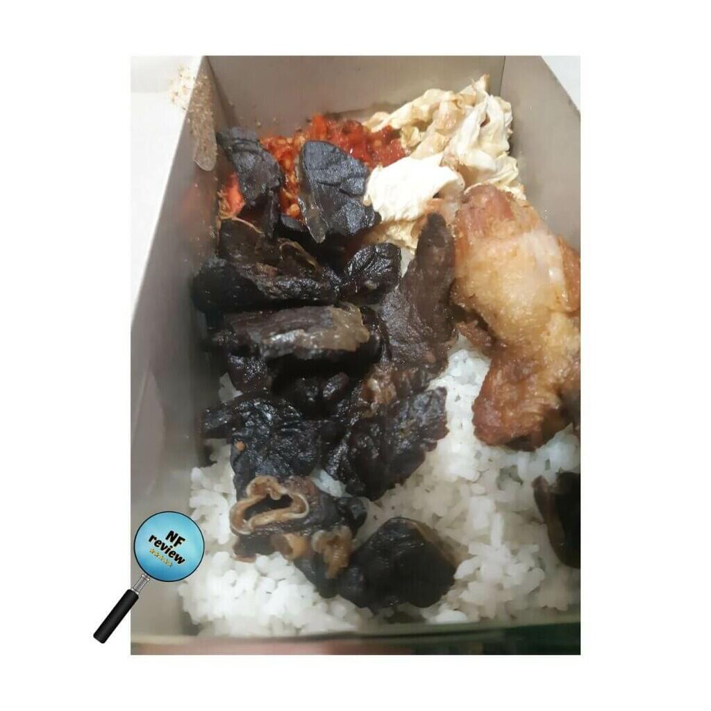Nasi Kulit Malam Minggu, Makanan Artis yang Rasanya Enak