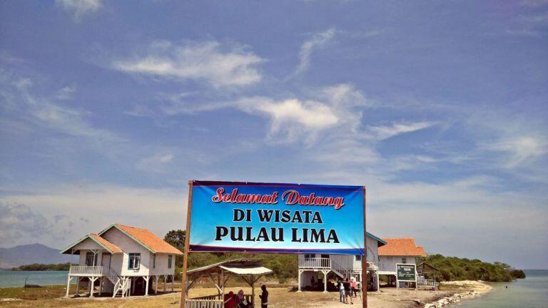 PESONA PULAU LIMA BANTEN