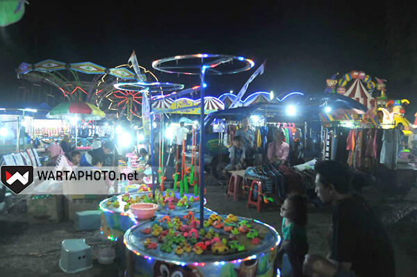 Antara Pasar Malam & Lapak Seni Dalam Tradisi Sabanan Pati