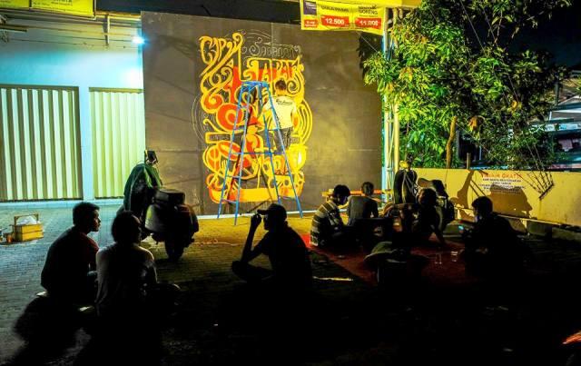 Antara Pasar Malam & Lapak Seni Dalam Tradisi Sabanan Pati