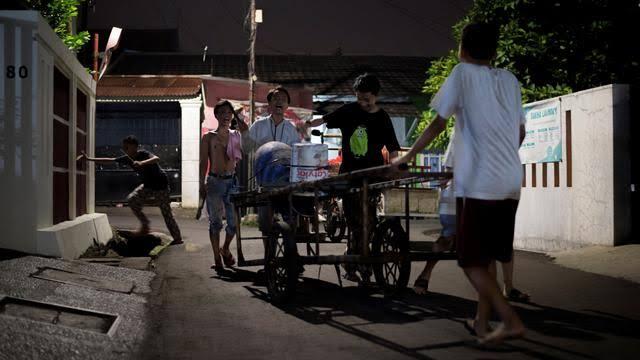 Tethek, Tradisi Berisik Tapi Asik Bangunin Sahur Di Kedu