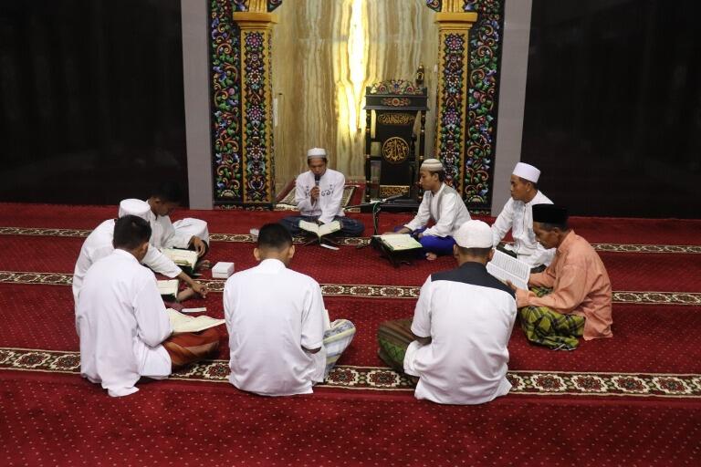 Tradisi Sepertiga Terakhir Bulan Ramadhan Di Madura
