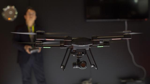 Bisa Dicoba Saat Pandemi Sekarang, Bangunkan Sahur Menggunakan Drone