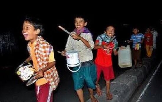 &#91;Ramadan di Kotaku&#93; Budaya Membangunkan Sahur