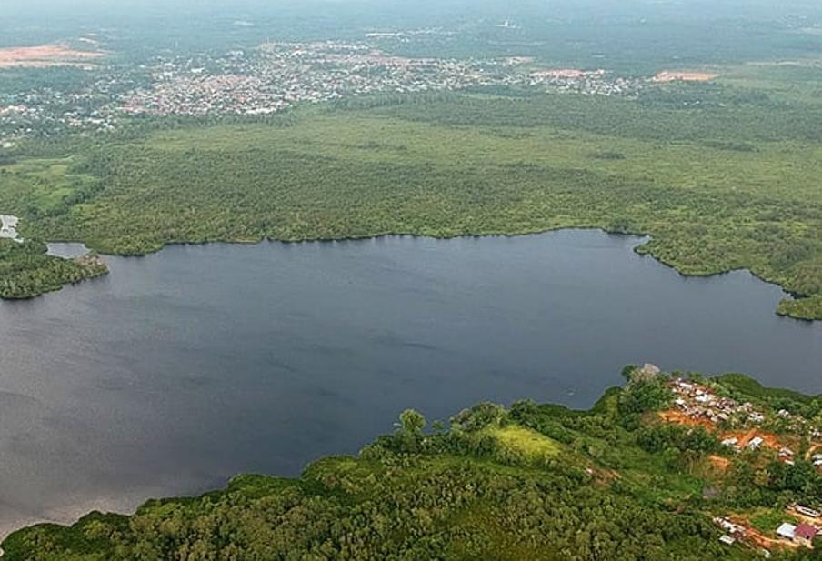 &#91;Ramadan di Kotaku&#93; Danau Dendam Tak Sudah, Ternyata Produk Gagal Belanda