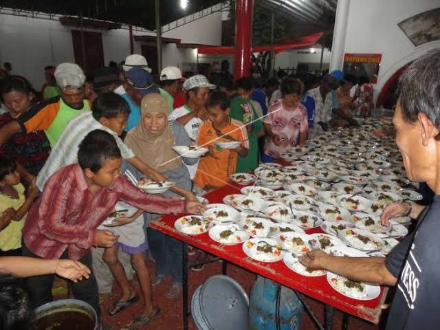 Maknai Toleransi, Tradisi Buka Puasa Bersama Di Klenteng Hok Swie Bio Bojonegoro