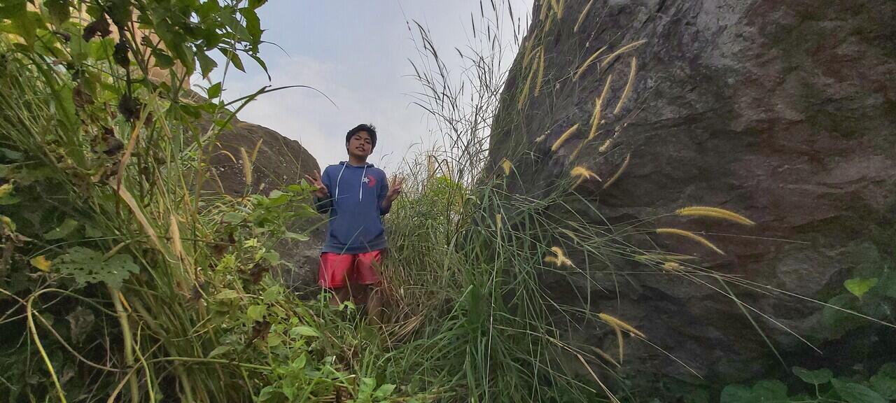 Ngabuburit di puncak bukit Bernama Batu Lawang Cilegon,Banten