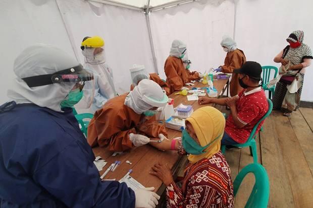 Pedagang dan Pengunjung Pasar Inpres Lubuklinggau Jalani Rapid Test