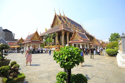 10 Atraksi Wisata di Bangkok yang Menarik untuk Dikunjungi 