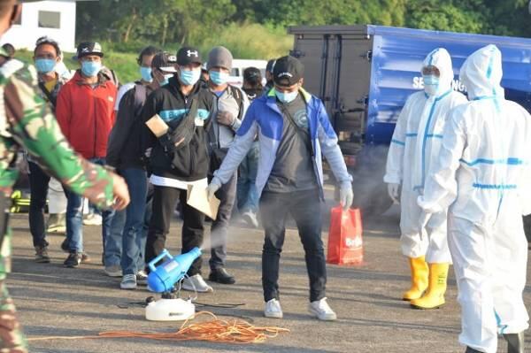 Tiba di Tanah Air, 39 WNI dari Fiji Langsung Masuk Wisma Atlet