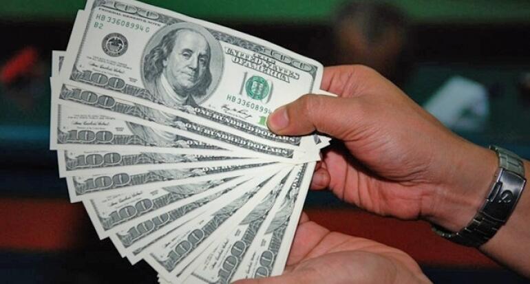 Dolar AS Turun Pasca Pelonggaran Karantina Wilayah Covid-19