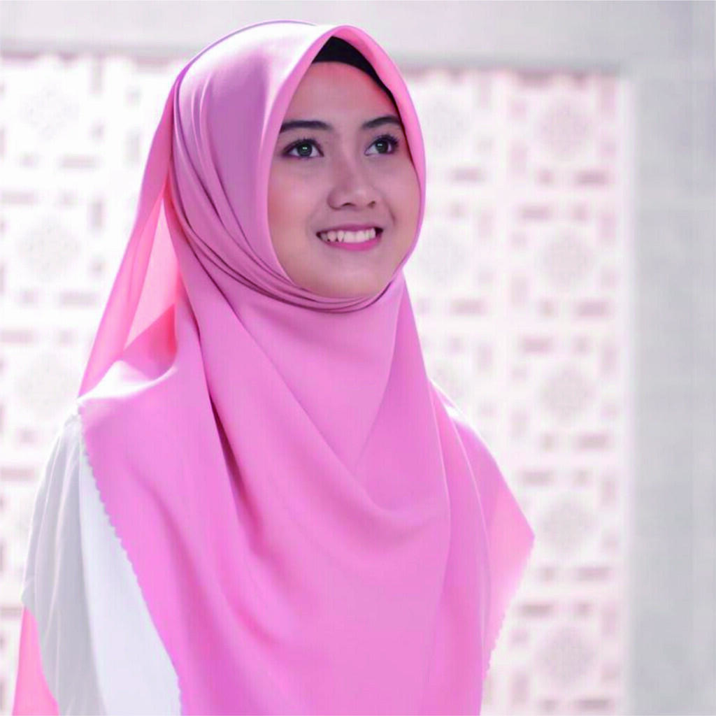 5 Penyanyi Religi bersuara merdu, bikin hati meleleh...