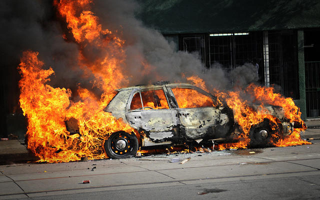 Waspada! Ini 5 Hal yang Jadi Biang Kerok Mobil Kamu Bisa Terbakar