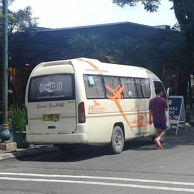 Mengenal Lebih Dekat Sinar Jaya,Rekomendasi Bus Mewah Dengan Harga Tiket Kaki Lima