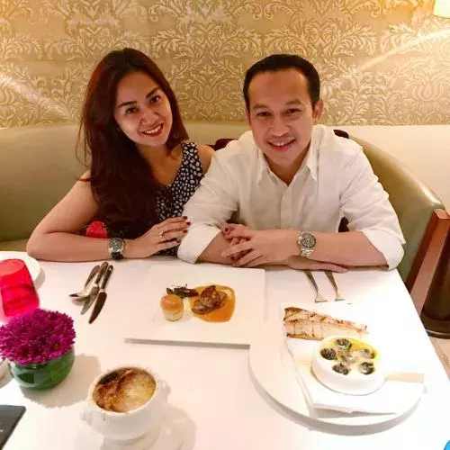 Mesranya Tante Ernie Kencan Bareng Suami Tercinta, Bikin Kamu Cemburu