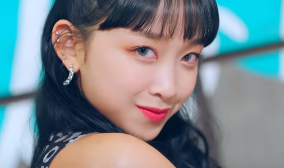 Resmi Debut, Dita Karang Jadi Girl Group K-Pop Indonesia Pertama!