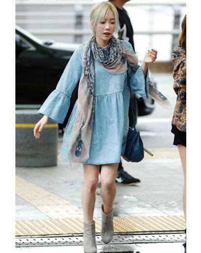 10 OOTD Dress Ala Fashion Airport Seleb Korea, Bikin Gaya Makin Cetar!