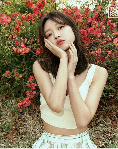 10 Fakta Menarik YooA, Member Oh My Girl Yang Mirip Boneka Barbie!