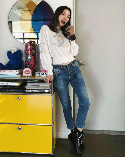 10 Trik OOTD Casual Ala Model Korea Irene Kim, Berani Coba?