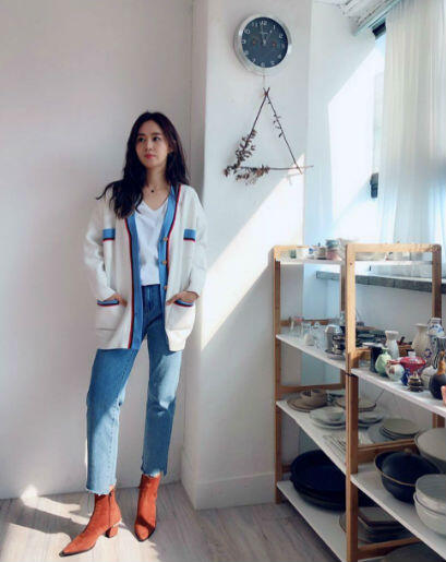 10 Inspirasi OOTD Kwon Yuri SNSD, Tetap Kece Saat Santai!